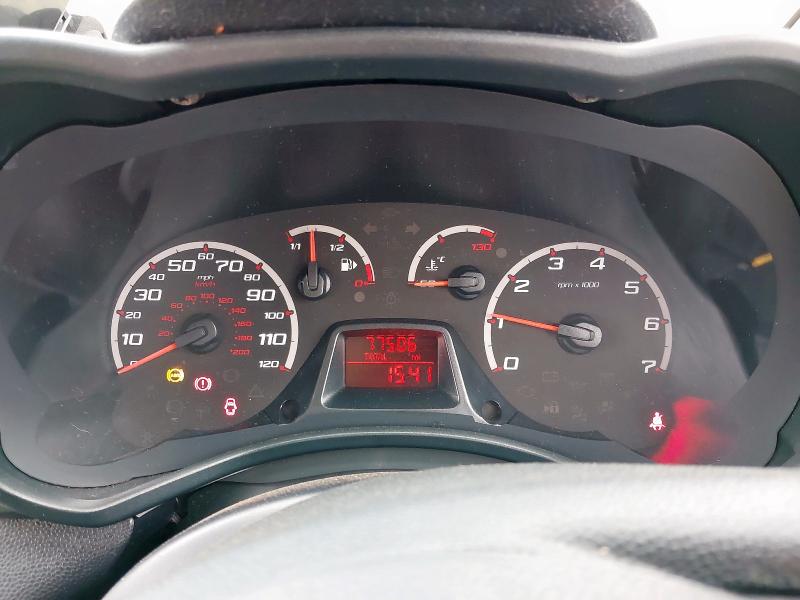 2010 FORD KA
