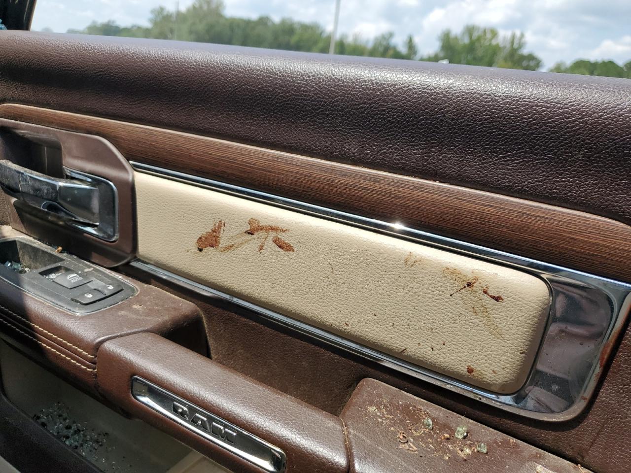 2017 Ram 1500 Laramie VIN: 1C6RR7VT5HS650510 Lot: 71291525