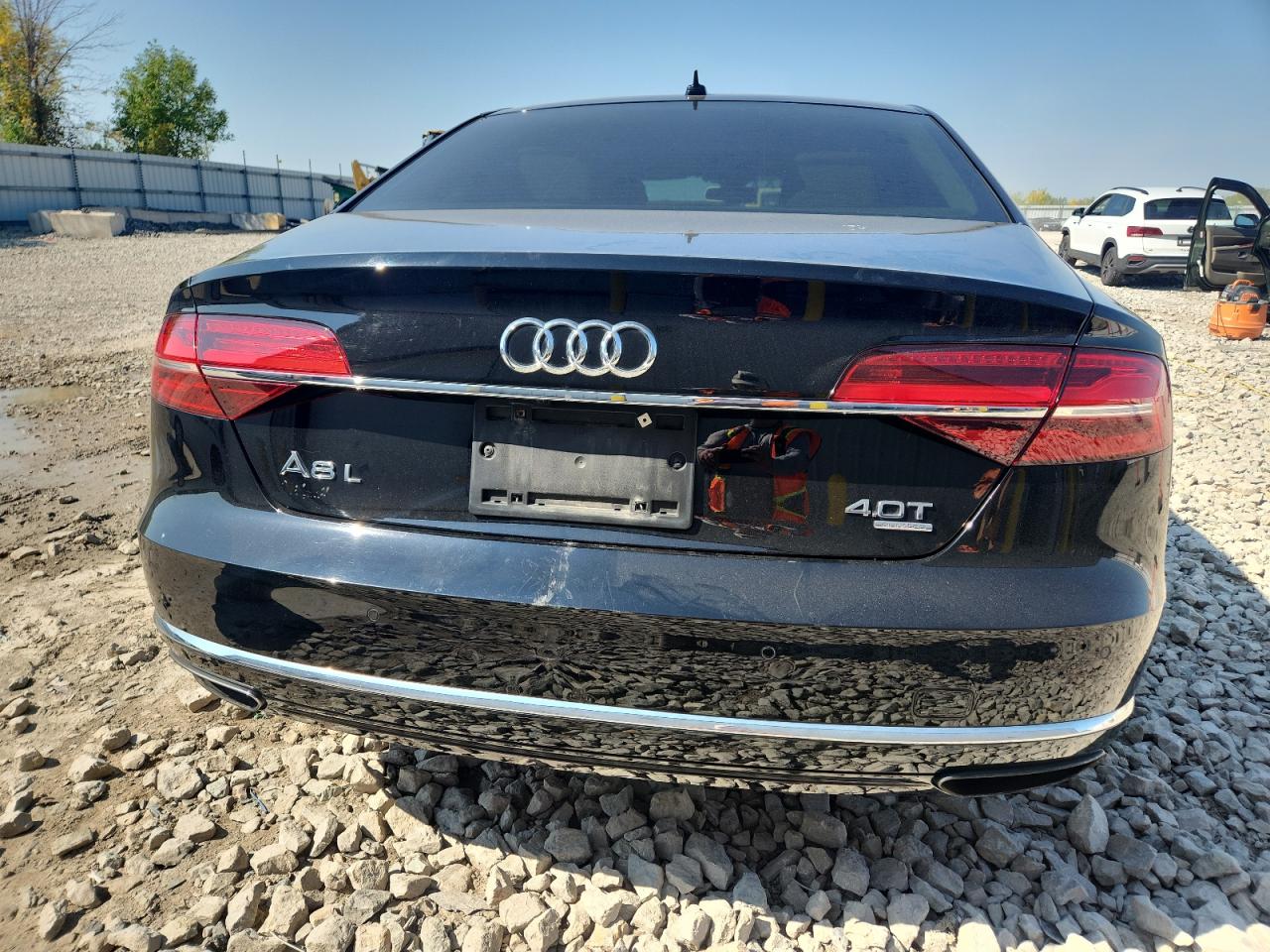 2015 Audi A8 L Quattro VIN: WAU32AFD8FN037989 Lot: 71414795