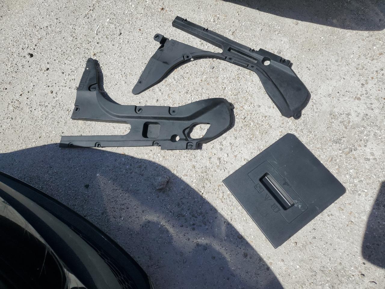 2023 Ford F150 Lightning Pro VIN: 1FT6W1EV0PWG32426 Lot: 81138445