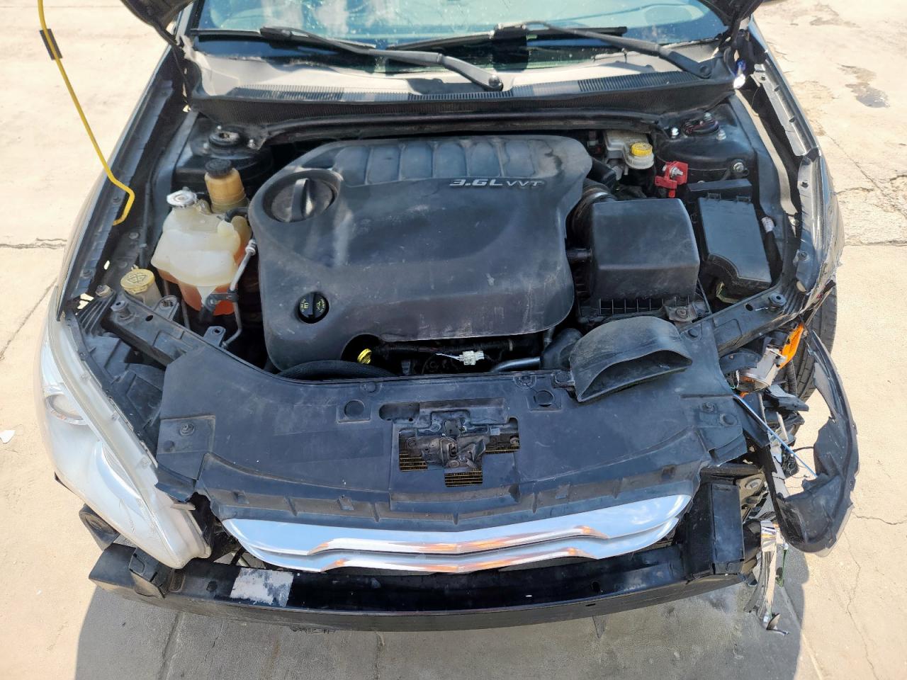 2011 Chrysler 200 Touring VIN: 1C3BC1FG8BN604741 Lot: 84647135