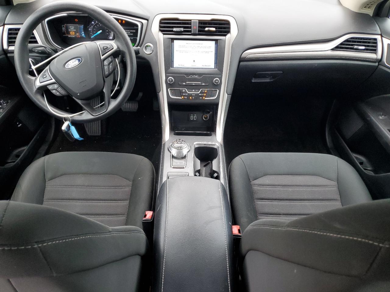 2019 Ford Fusion Se VIN: 3FA6P0LU8KR258117 Lot: 84016385