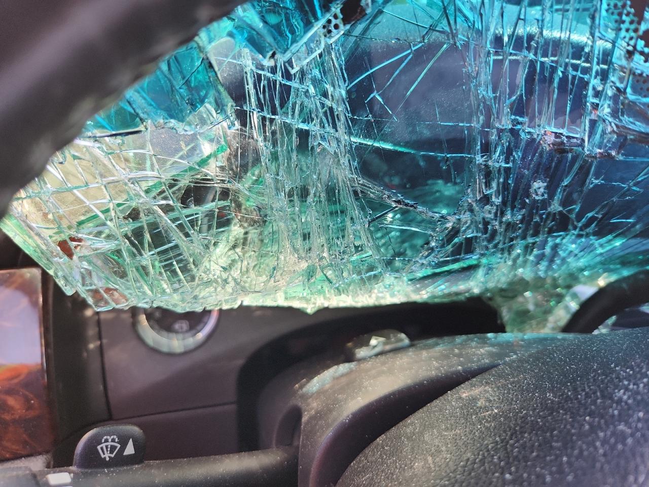 2012 GMC Sierra K3500 Denali VIN: 1GT426C81CF185323 Lot: 70490885