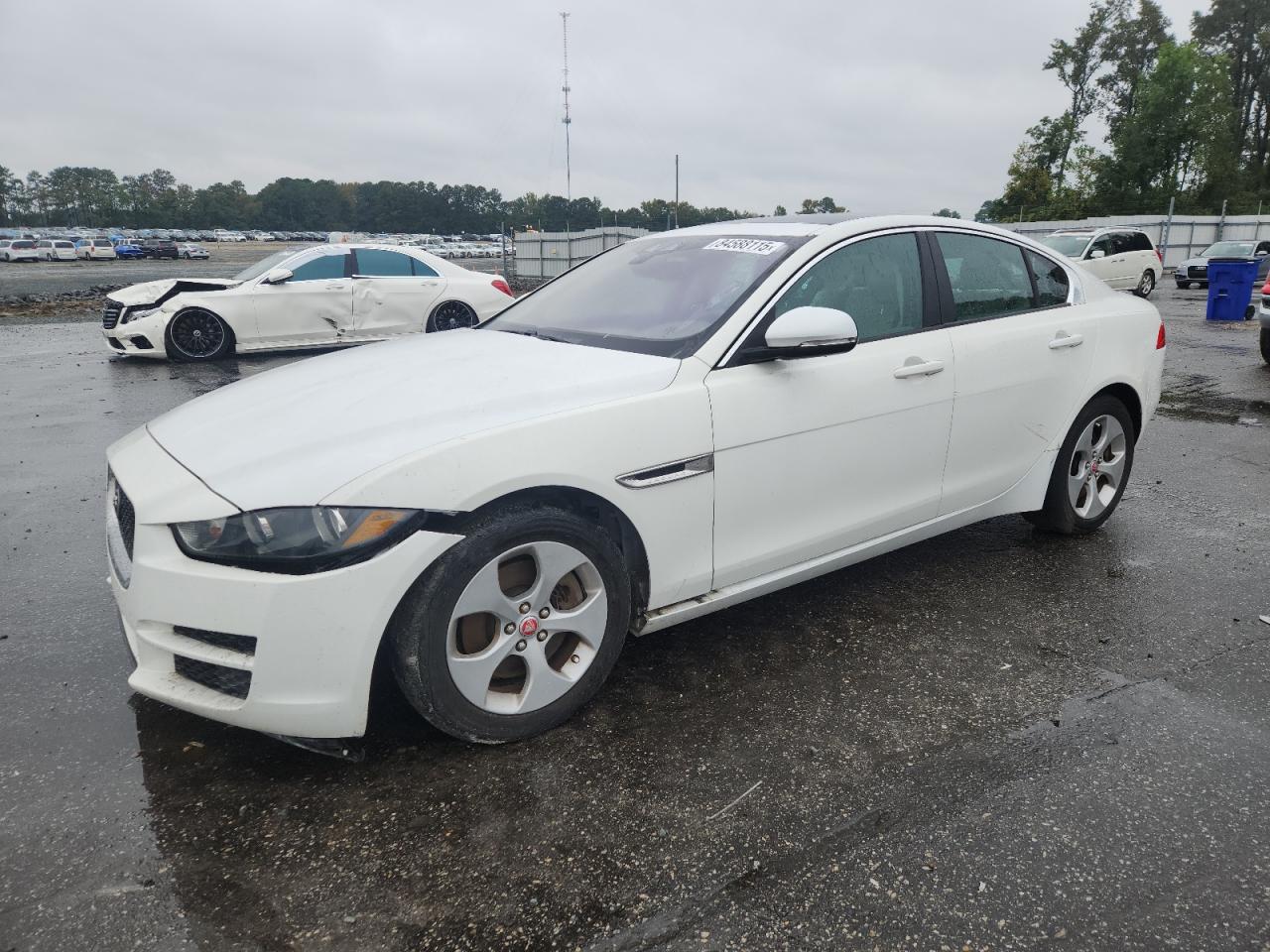 2017 Jaguar Xe