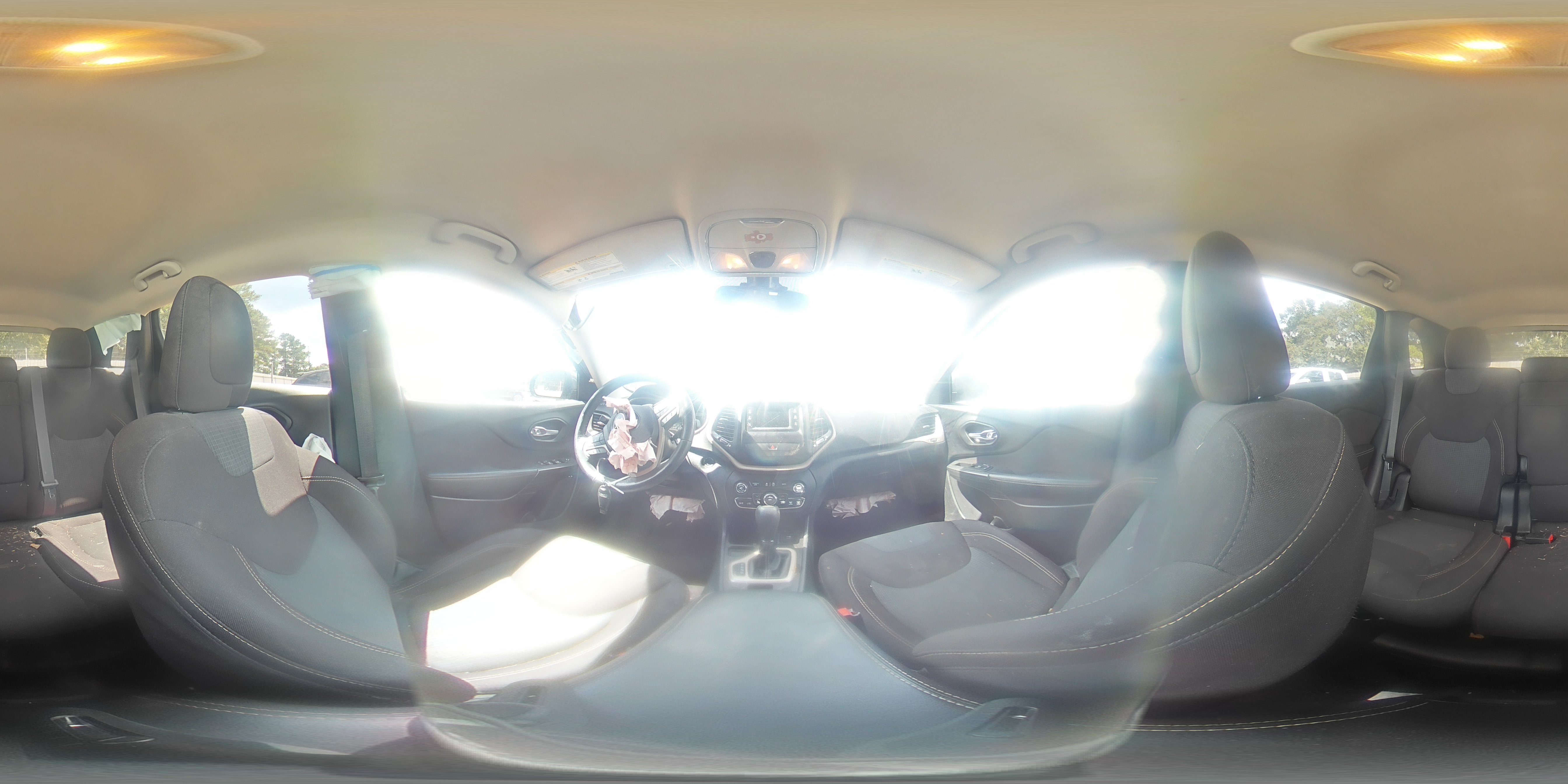 2016 Jeep Cherokee Latitude VIN: 1C4PJLCS7GW178067 Lot: 83981055