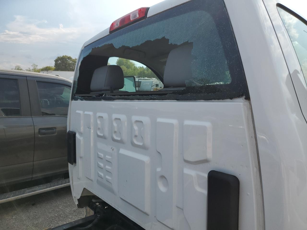 2022 Chevrolet Silverado Medium Duty VIN: 1HTKJPVM8NH602067 Lot: 80106855