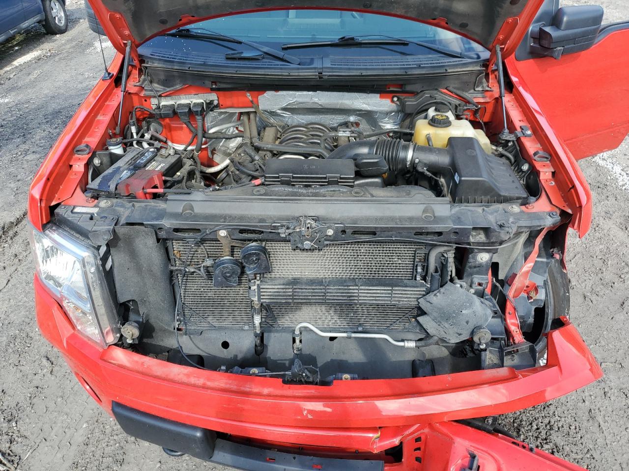 2013 Ford F150 Super Cab VIN: 1FTFX1EF2DFD98517 Lot: 82171025