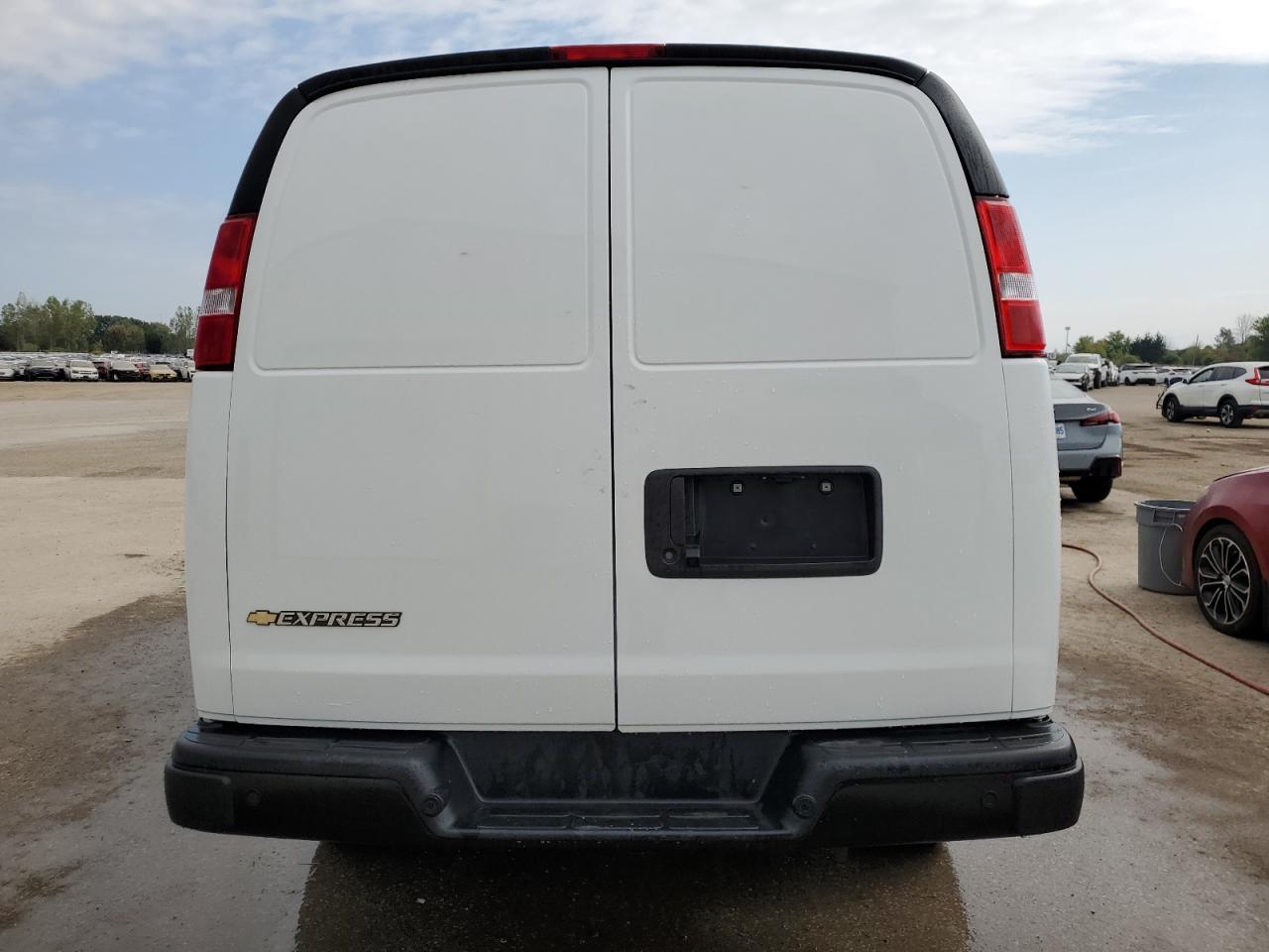 2025 Chevrolet Express G2500 VIN: 1GCWGAFP6S1150868 Lot: 81196925