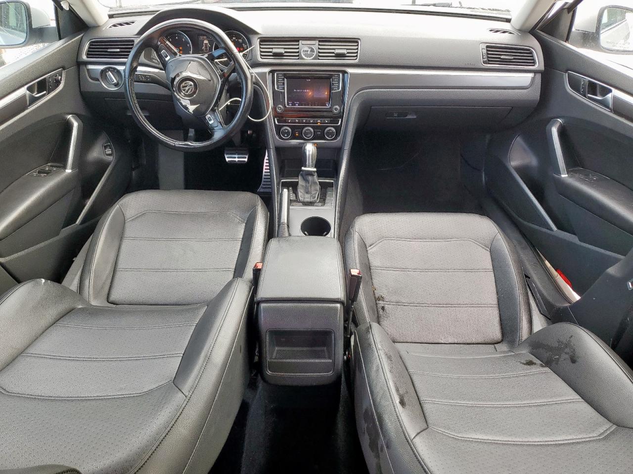 2017 Volkswagen Passat R-Line VIN: 1VWDT7A31HC071810 Lot: 81029825