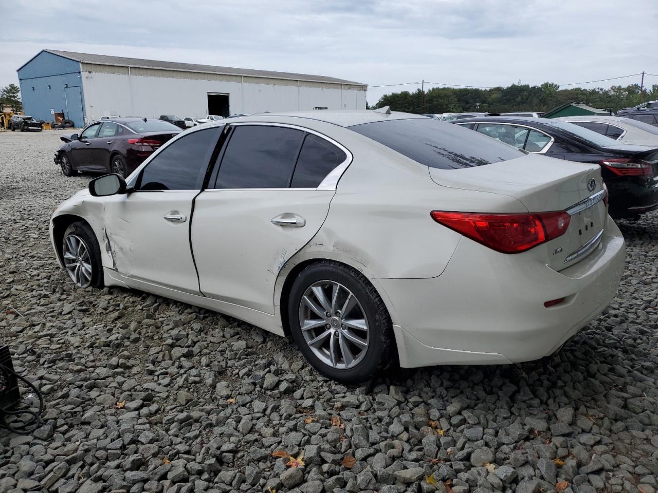 2016 Infiniti Q50 Premium white sedan gasoline JN1EV7AR1GM341135 photo #3