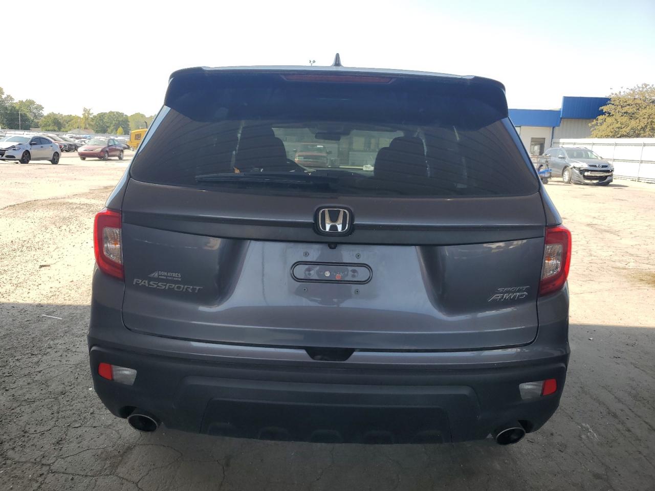 2021 Honda Passport Sport VIN: 5FNYF8H28MB018095 Lot: 81680455