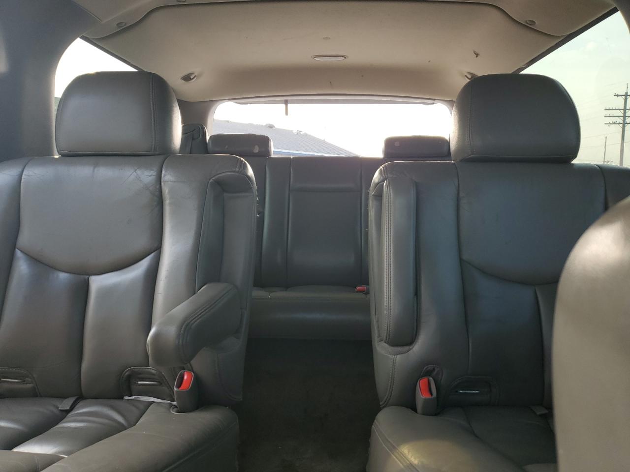 2004 GMC Yukon Xl Denali VIN: 1GKFK66U44J231845 Lot: 71135565