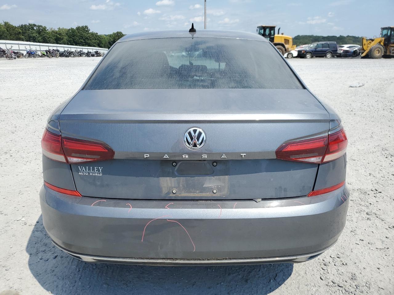 2020 Volkswagen Passat Se VIN: 1VWWA7A33LC018551 Lot: 71430725