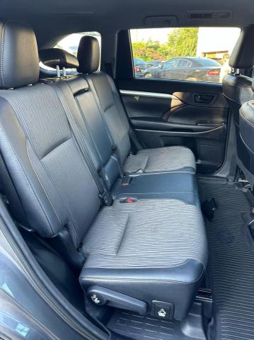  TOYOTA HIGHLANDER 2017 Серый