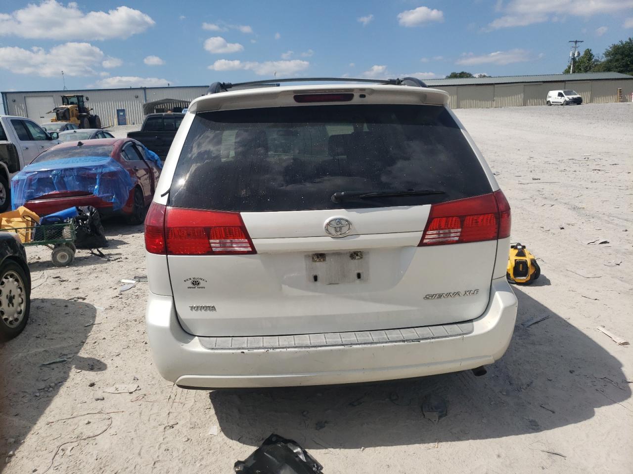 2005 Toyota Sienna Xle VIN: 5TDZA22C15S330631 Lot: 71819385