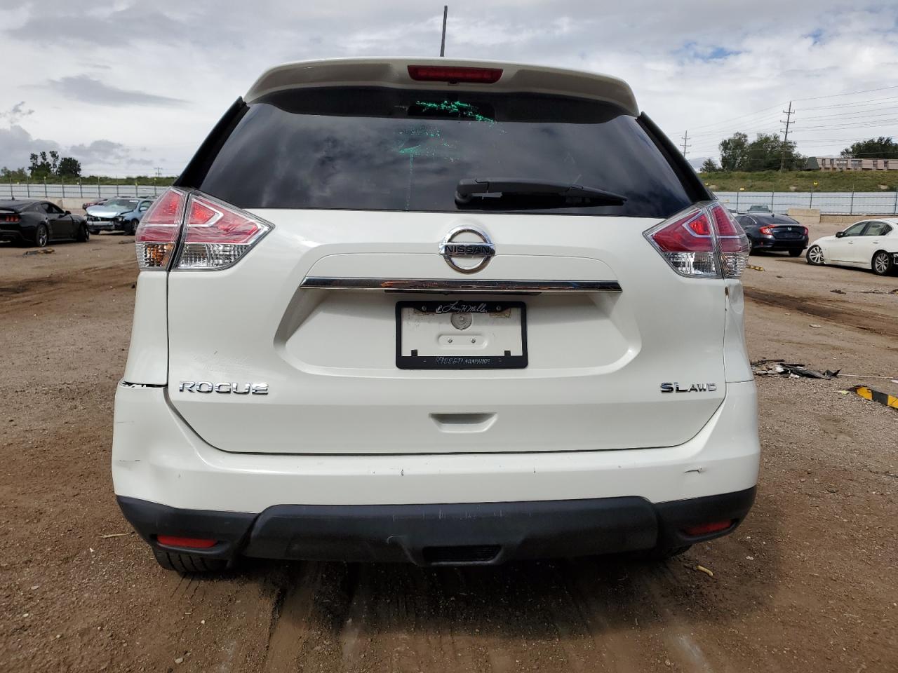 2015 Nissan Rogue S VIN: 5N1AT2MV9FC821436 Lot: 82022145