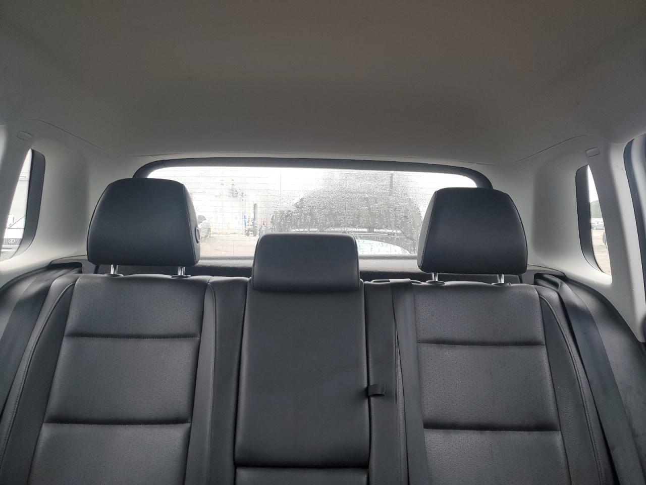 2017 Volkswagen Tiguan S VIN: WVGBV7AX2HK001676 Lot: 83868875