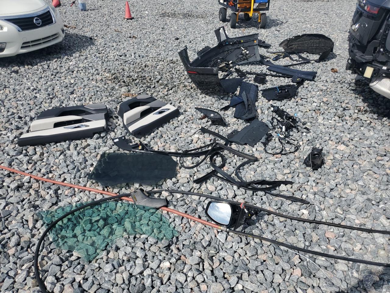 2019 Land Rover Range Rover Velar R-Dynamic Hse VIN: SALYM2EV2KA205008 Lot: 71798525