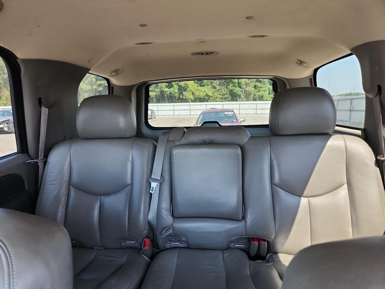 2003 Chevrolet Tahoe K1500 VIN: 1GNEK13Z53J231918 Lot: 84242305