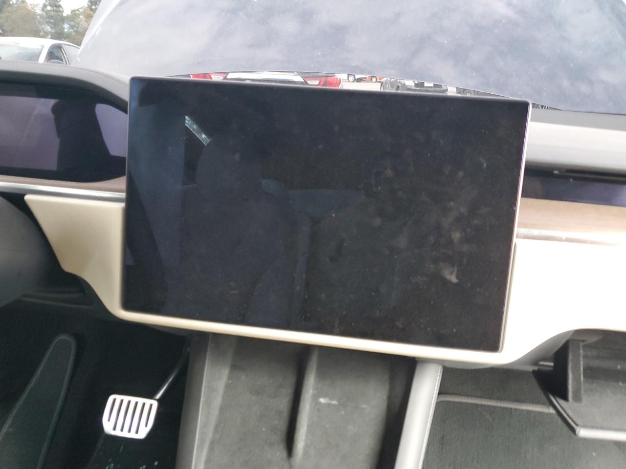 2022 Tesla Model X VIN: 7SAXCDE53NF337002 Lot: 70912525