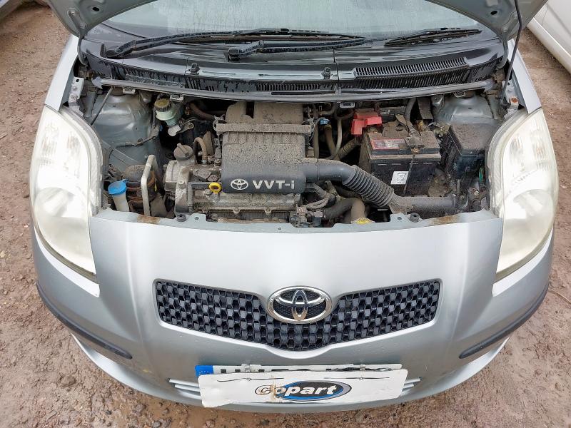 2008 TOYOTA YARIS TR 
