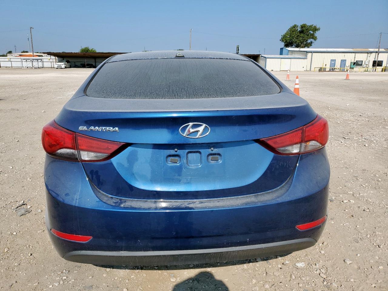 2016 Hyundai Elantra Se VIN: 5NPDH4AE1GH718648 Lot: 81566945