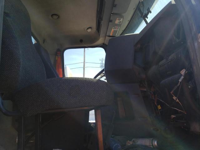 2010 MACK 800 GU800 - TRUCKS SEMI TRUCK