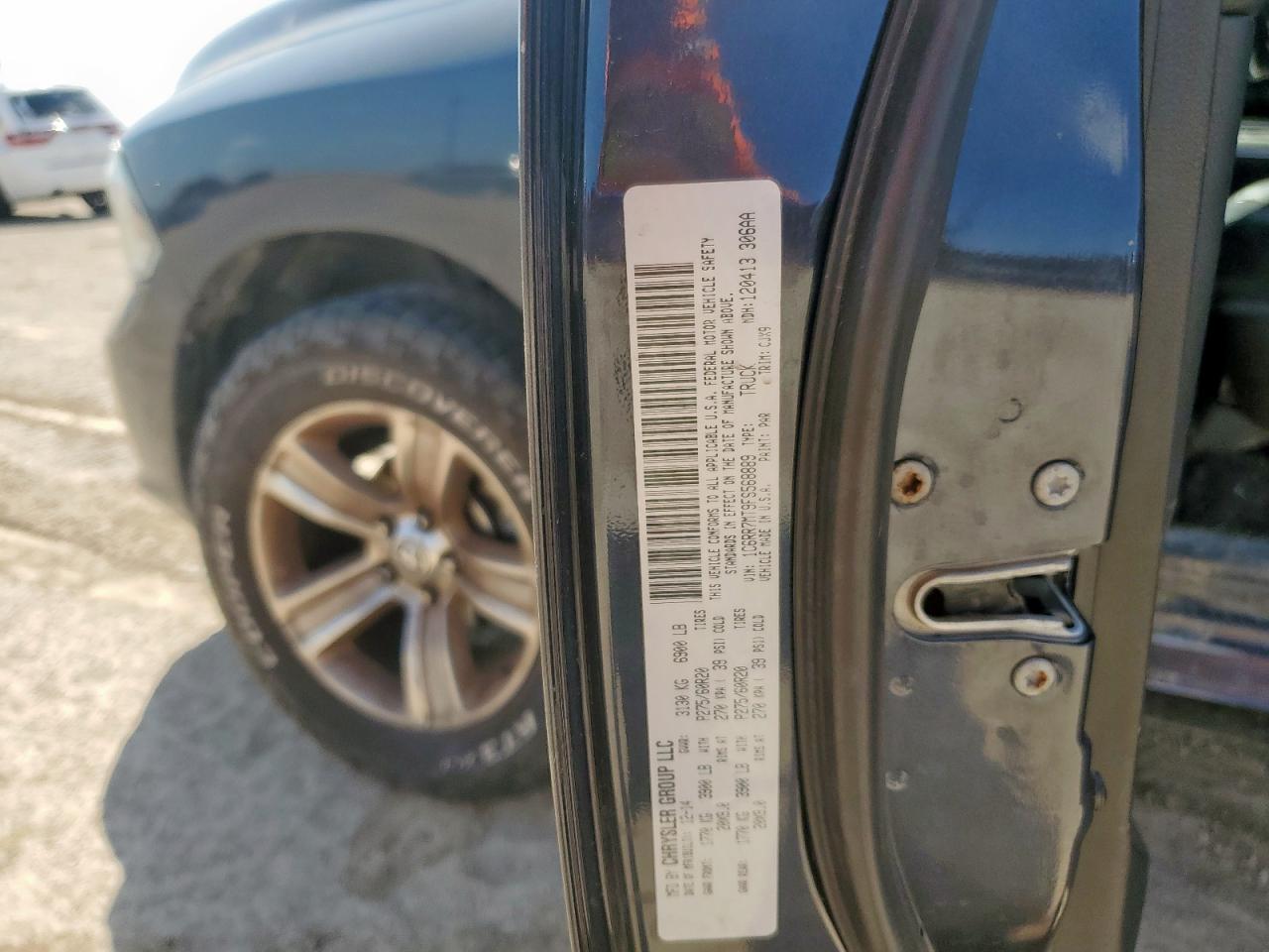 2015 Ram 1500 Sport VIN: 1C6RR7MT9FS568889 Lot: 68435235