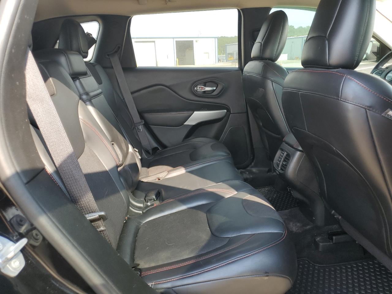 2017 Jeep Cherokee Trailhawk VIN: 1C4PJMBS9HW584991 Lot: 80907395