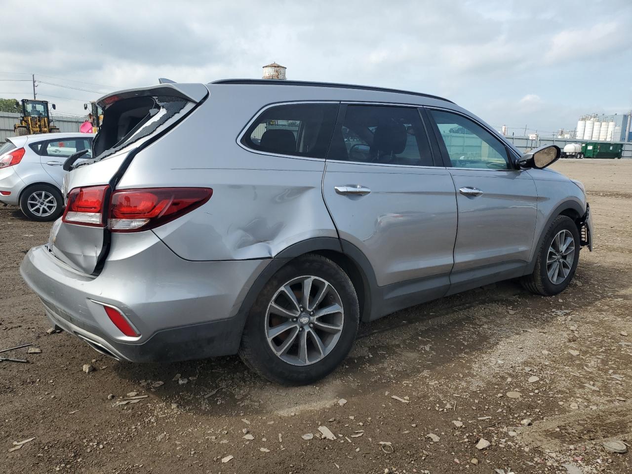 2017 Hyundai Santa Fe Se VIN: KM8SM4HF9HU214448 Lot: 81707515