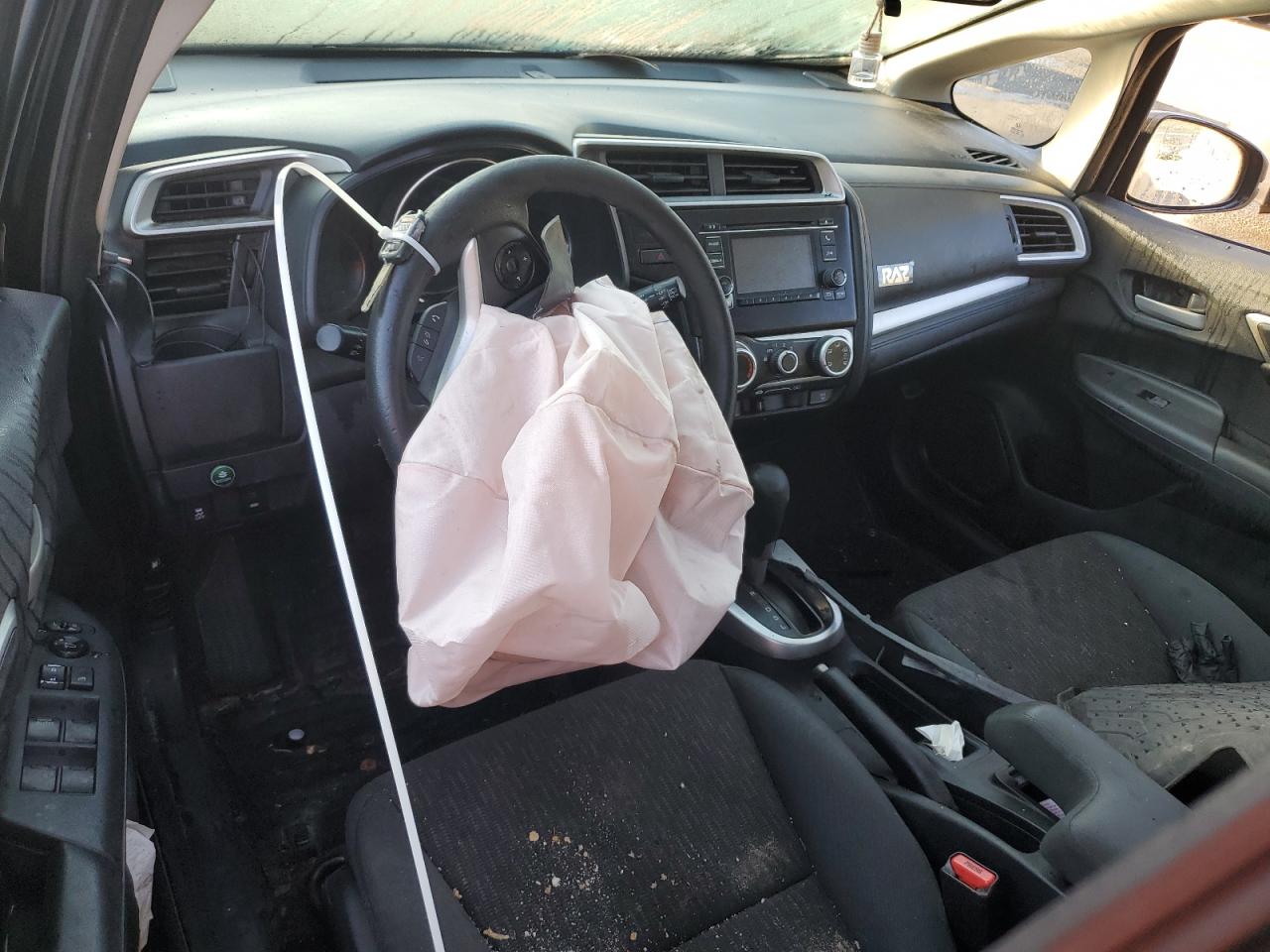 2015 Honda Fit Lx VIN: 3HGGK5H52FM734846 Lot: 71968015