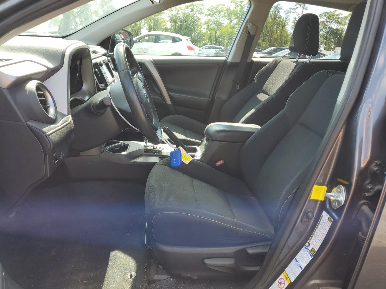 2017 Toyota Rav4 Xle VIN: 2T3RFREV5HW680354 Lot: 80824395