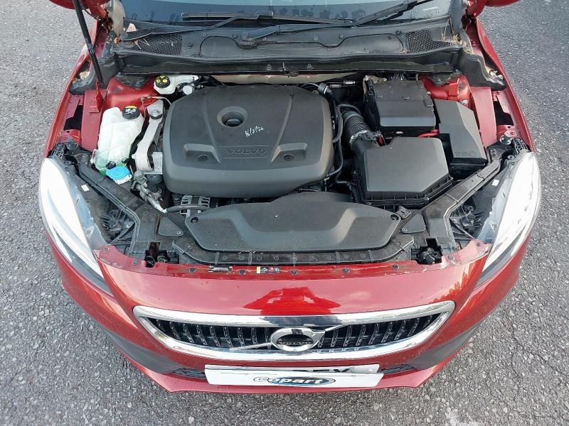 2017 VOLVO V40 CROSS COUNTRY PRO T3 