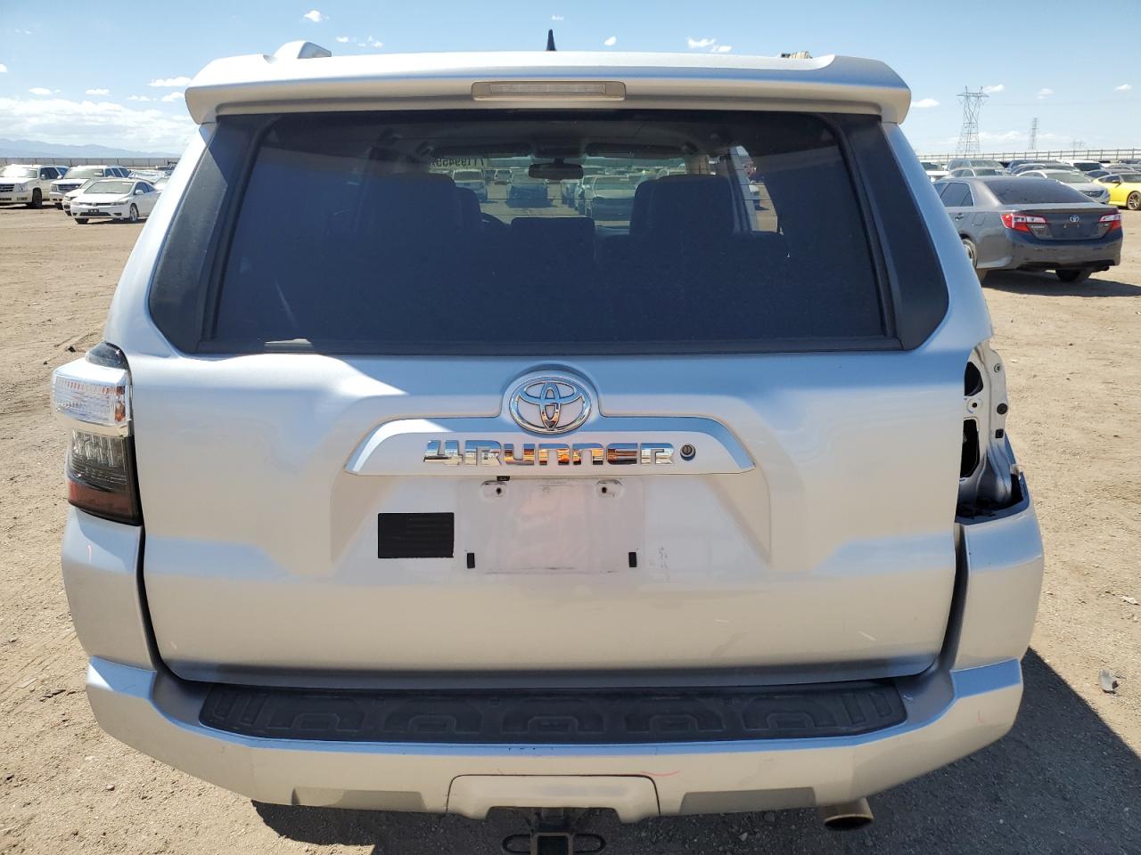 2018 Toyota 4Runner Sr5/Sr5 Premium VIN: JTEBU5JR6J5504768 Lot: 71199455