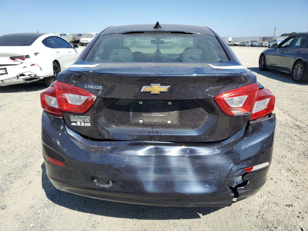 2016 Chevrolet Cruze Ls VIN: 1G1BC5SM2G7318869 Lot: 81061475