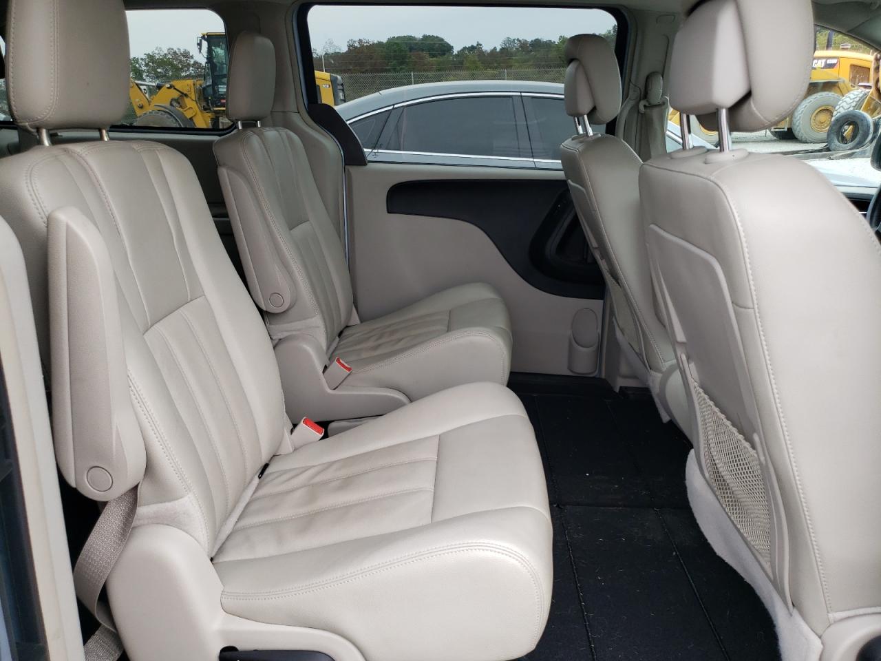 2013 Chrysler Town & Country Touring VIN: 2C4RC1BG4DR737468 Lot: 84005375