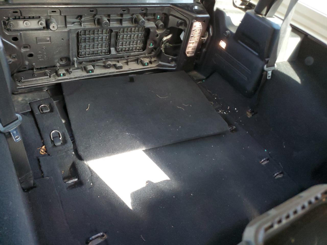 2020 Jeep Wrangler Sport VIN: 1C4GJXAN6LW228584 Lot: 71354105