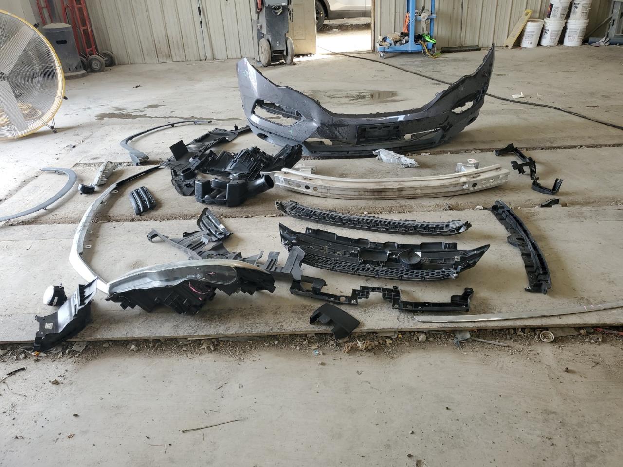 2018 Honda Pilot Touring VIN: 5FNYF6H97JB016545 Lot: 81619265