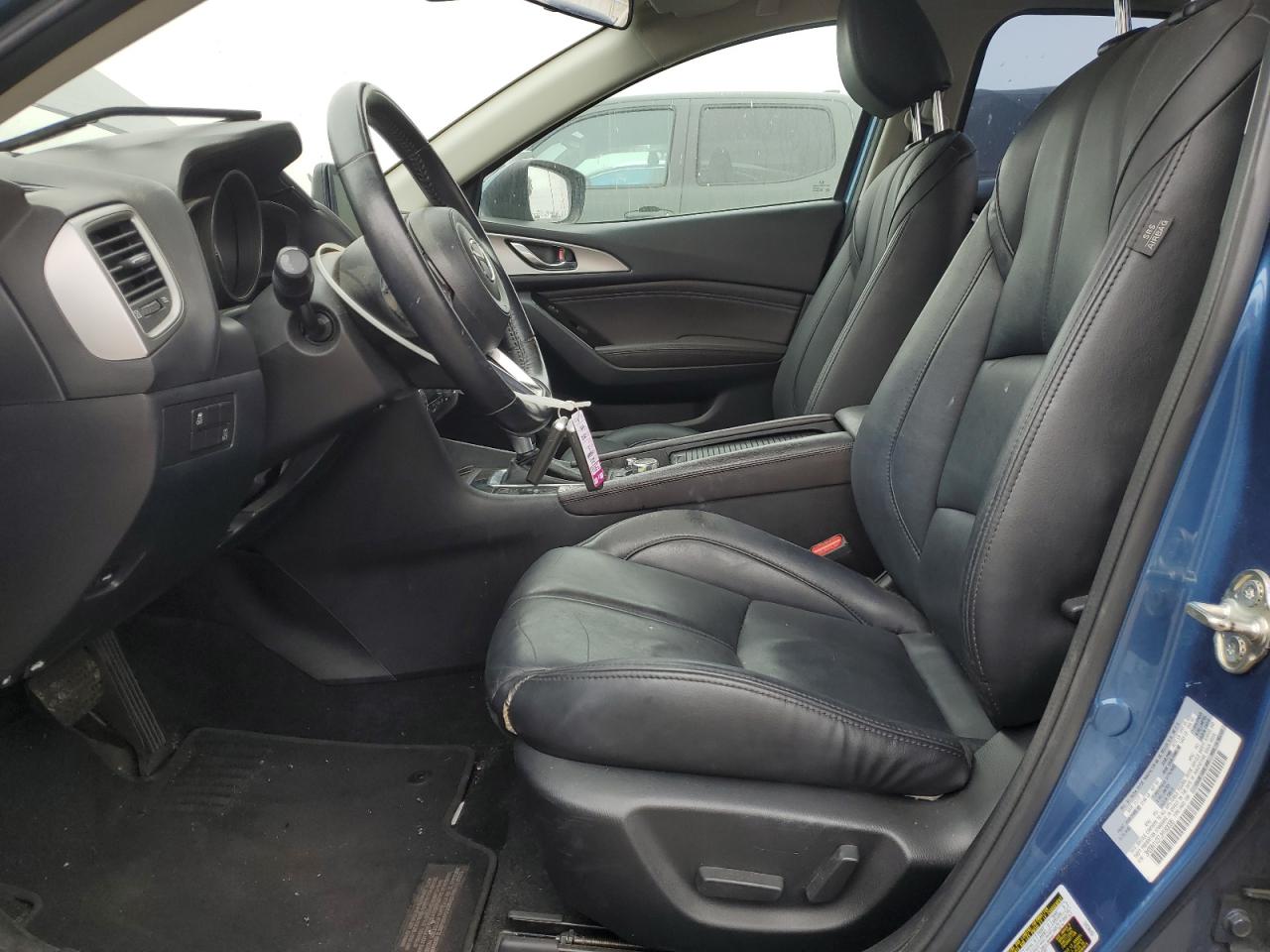 2018 Mazda 3 Touring VIN: 3MZBN1V37JM189096 Lot: 83971415