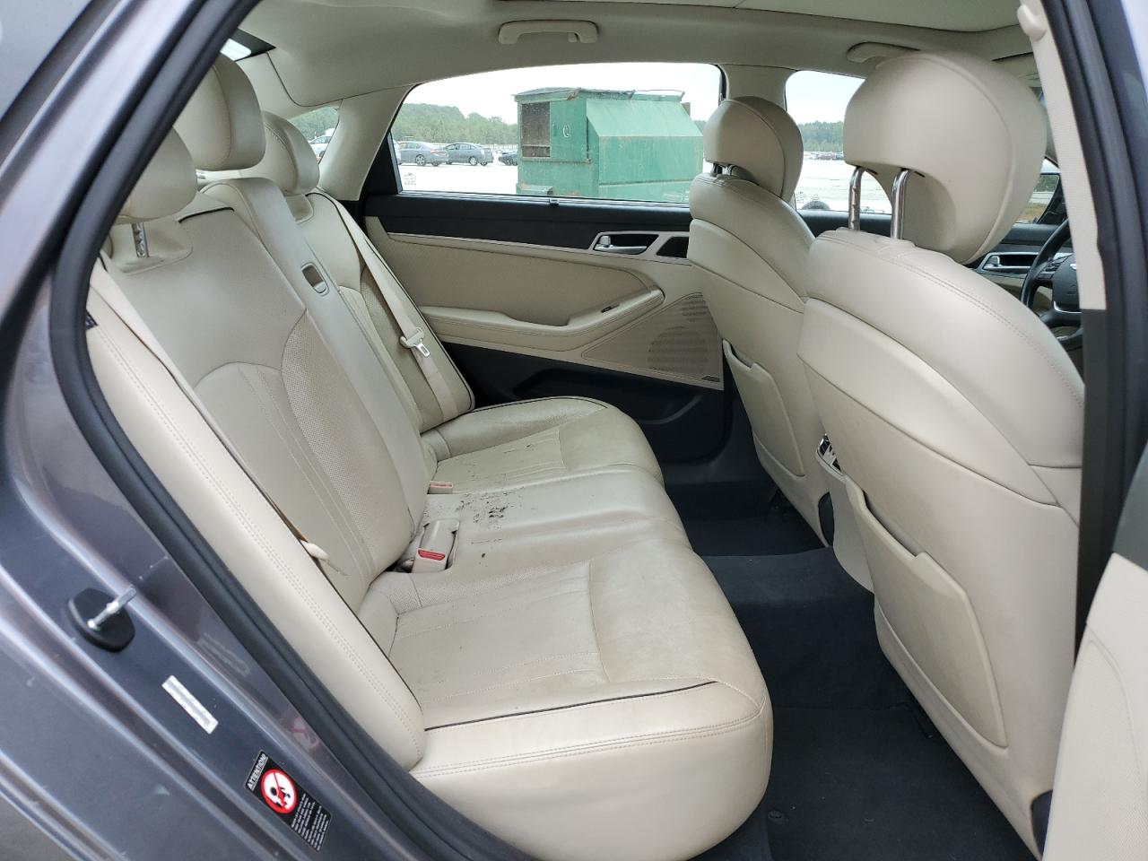 2015 Hyundai Genesis 3.8L VIN: KMHGN4JE9FU048319 Lot: 80263375