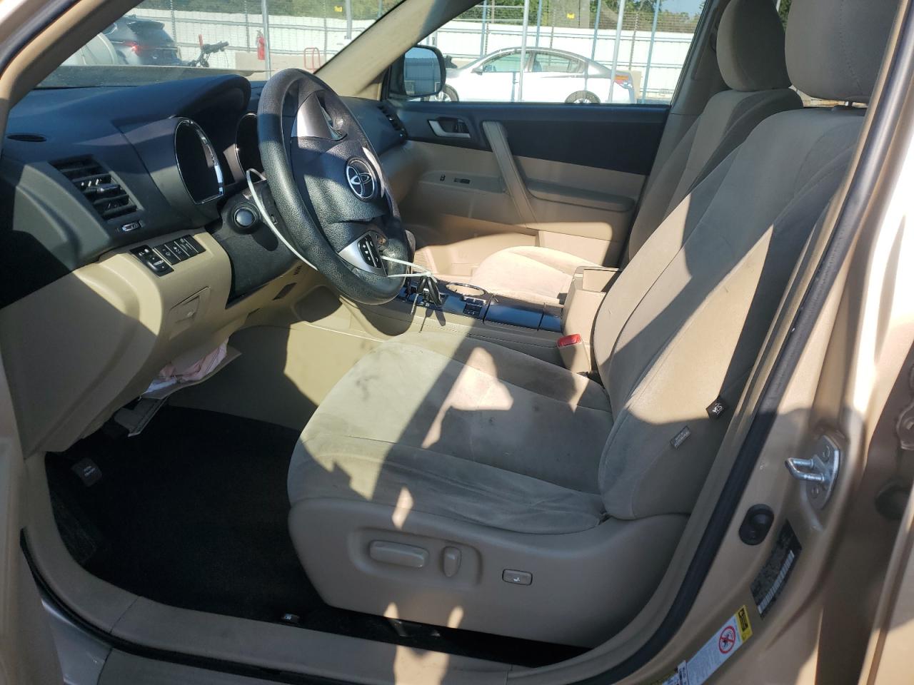 2011 Toyota Highlander Base VIN: 5TDBK3EH0BS083383 Lot: 81420085