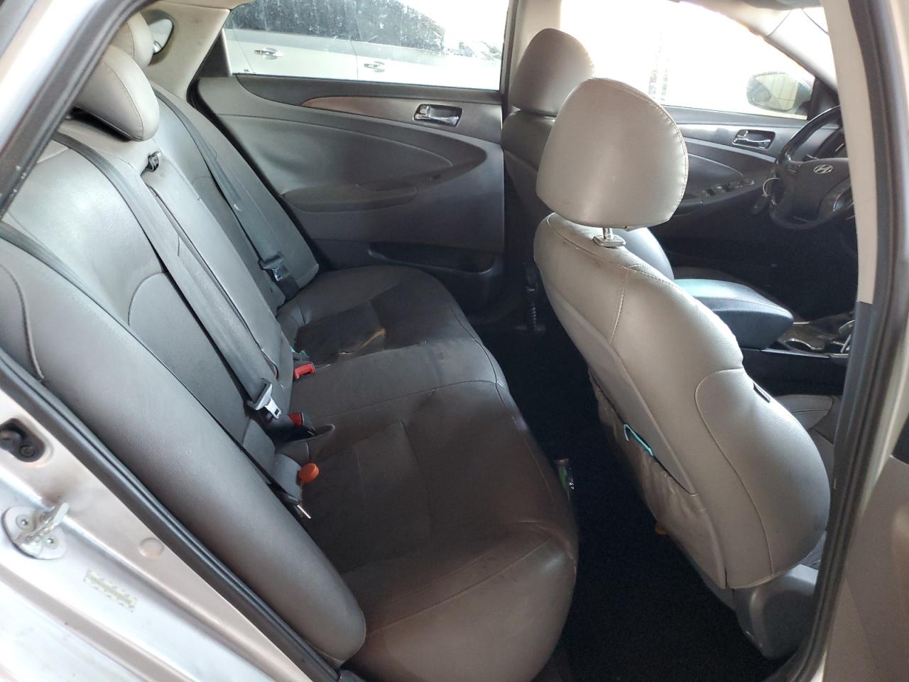 2014 Hyundai Sonata Hybrid VIN: KMHEC4A43EA109104 Lot: 81735825