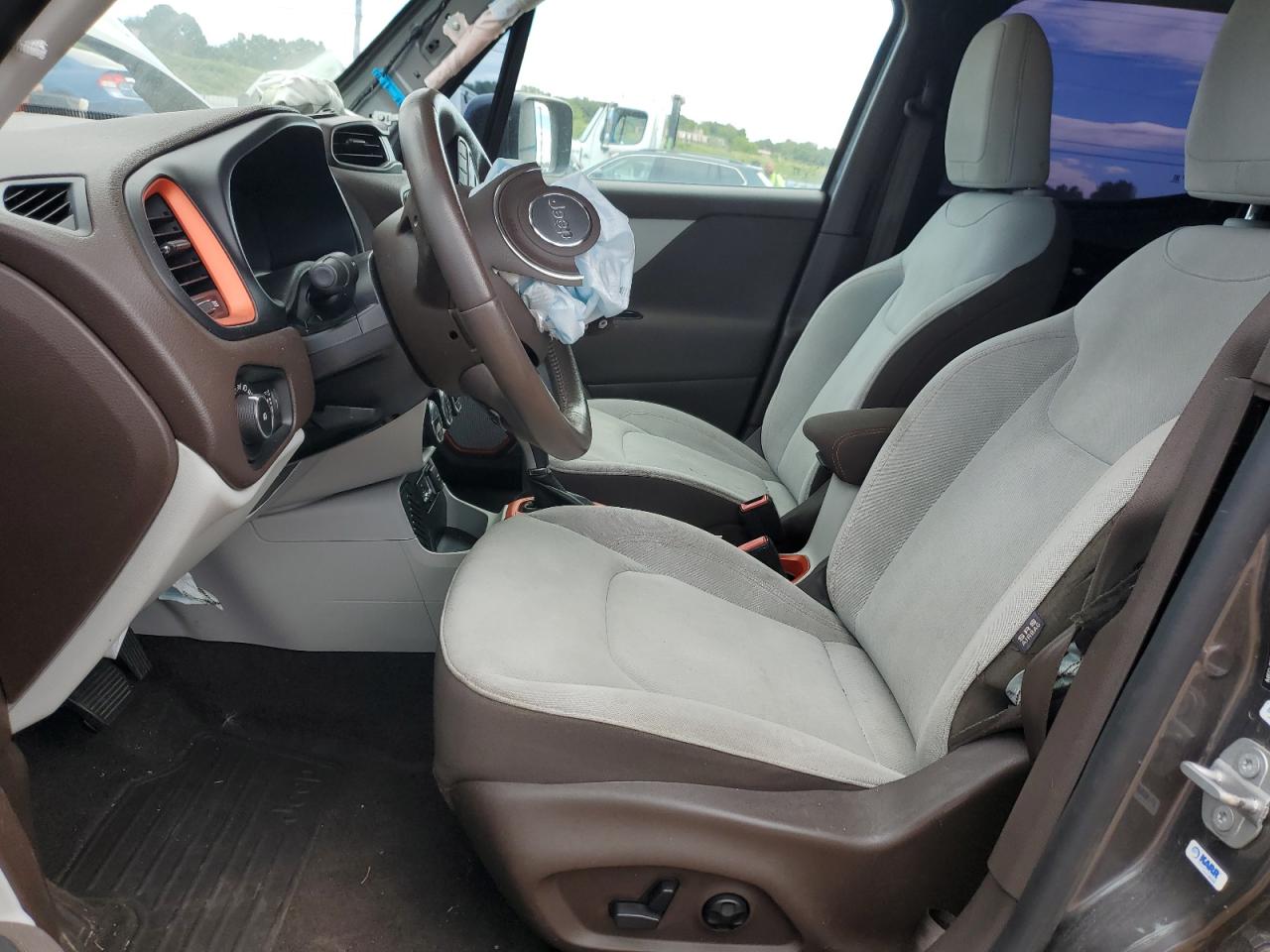 2016 Jeep Renegade Latitude VIN: ZACCJABT7GPE09107 Lot: 80510915