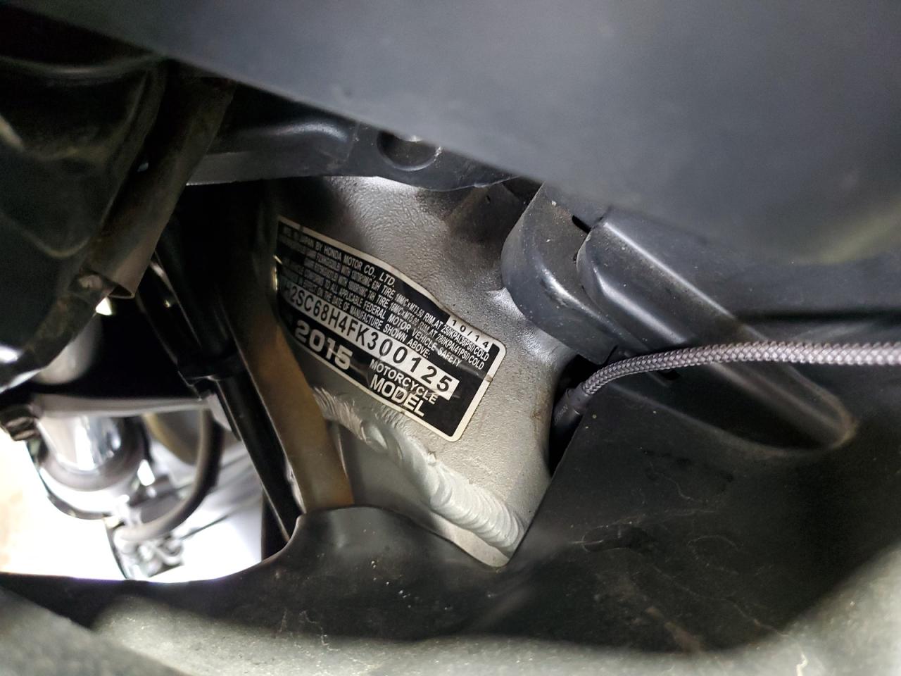 2015 Honda Gl1800 VIN: JH2SC68H4FK300125 Lot: 81426775