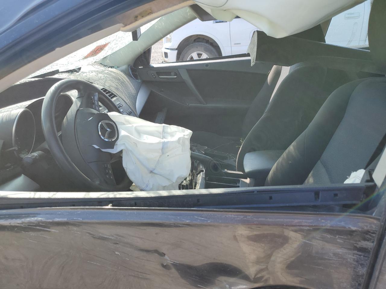 2010 Mazda 3 S VIN: JM1BL1H5XA1343786 Lot: 71721375