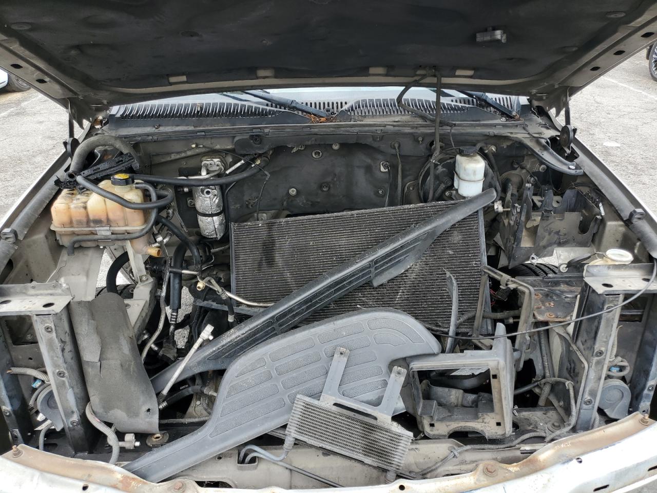 2001 GMC Yukon VIN: 1GKEK13T91R223196 Lot: 84398055