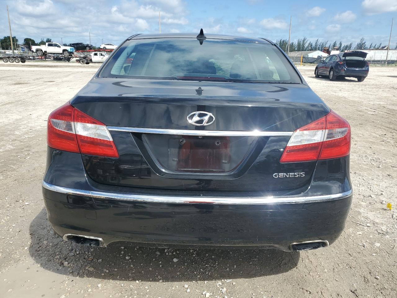 2012 Hyundai Genesis 3.8L VIN: KMHGC4DD8CU200918 Lot: 84780635