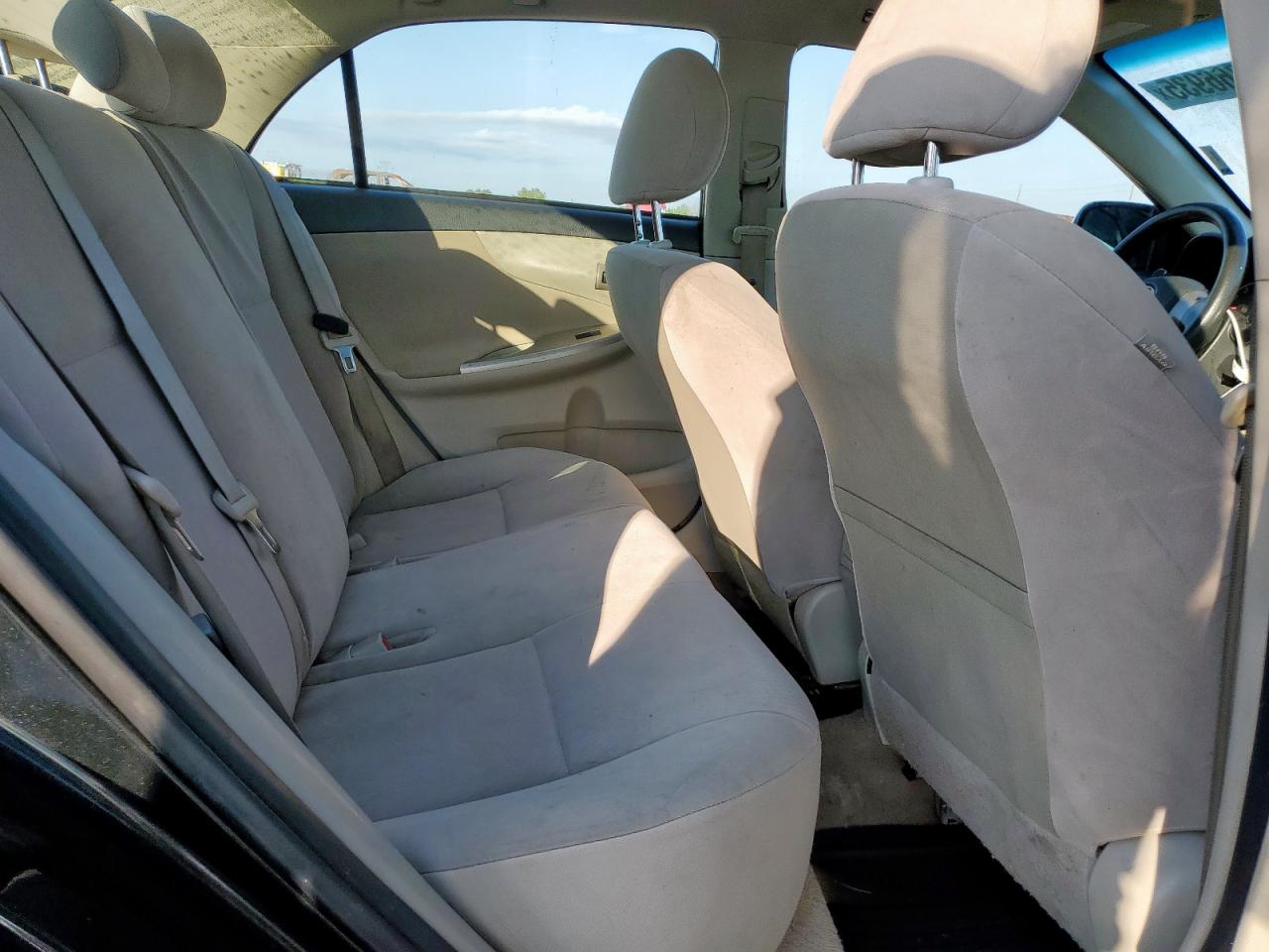 2011 Toyota Corolla Base VIN: JTDBU4EE8BJ095266 Lot: 70766935