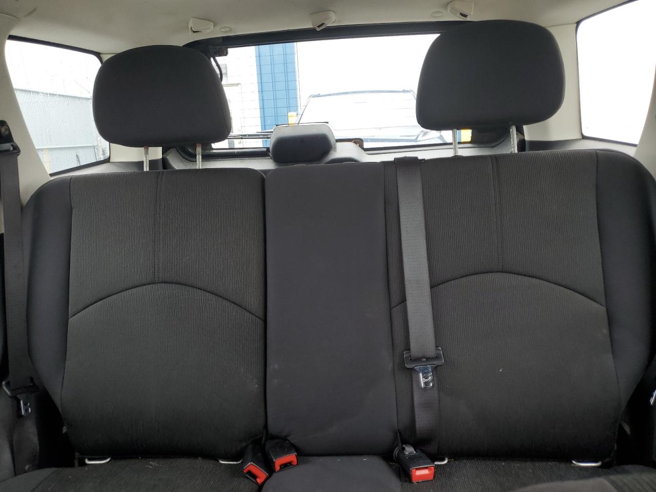 2011 Mazda Tribute I VIN: 4F2CY9C76BKM02678 Lot: 81153035