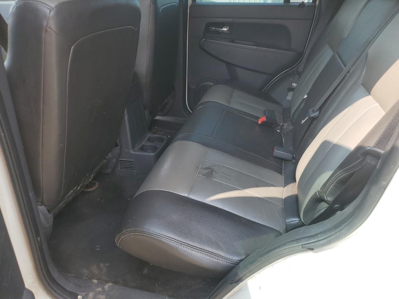 2009 Jeep Liberty Sport VIN: 1J8GP28K09W511464 Lot: 80748345